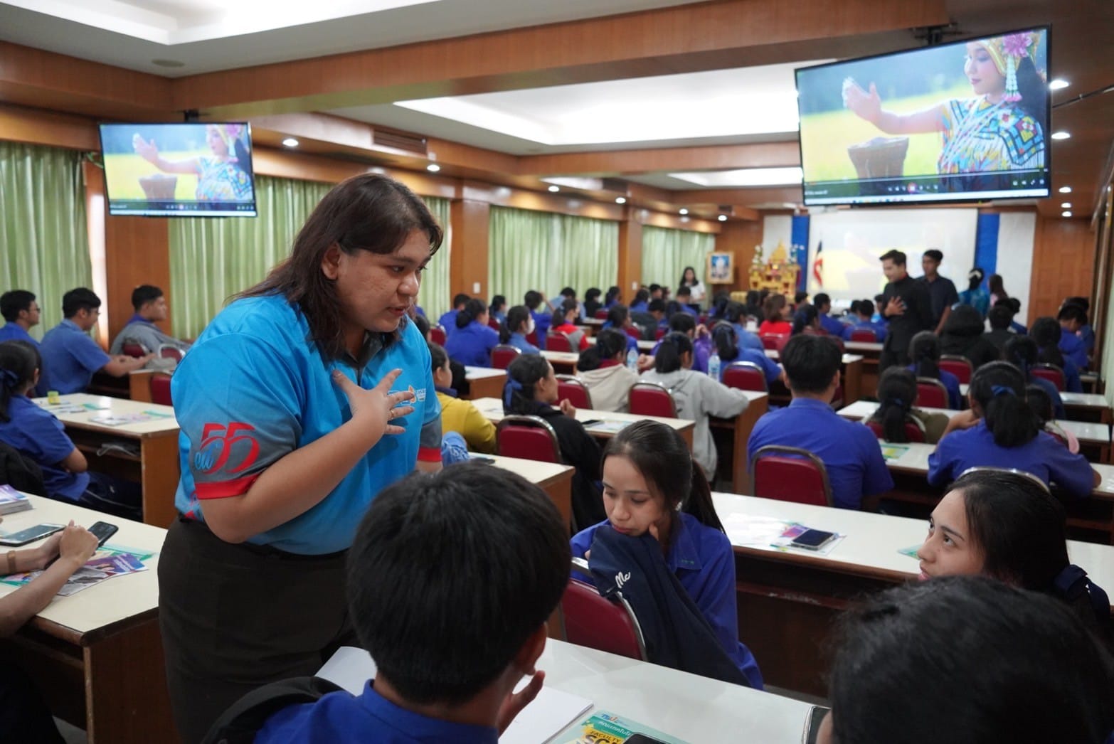 กิจกรรมแนะแนวการศึกษาต่อ ให้กับ โรงเรียนสตรีพัทลุง
