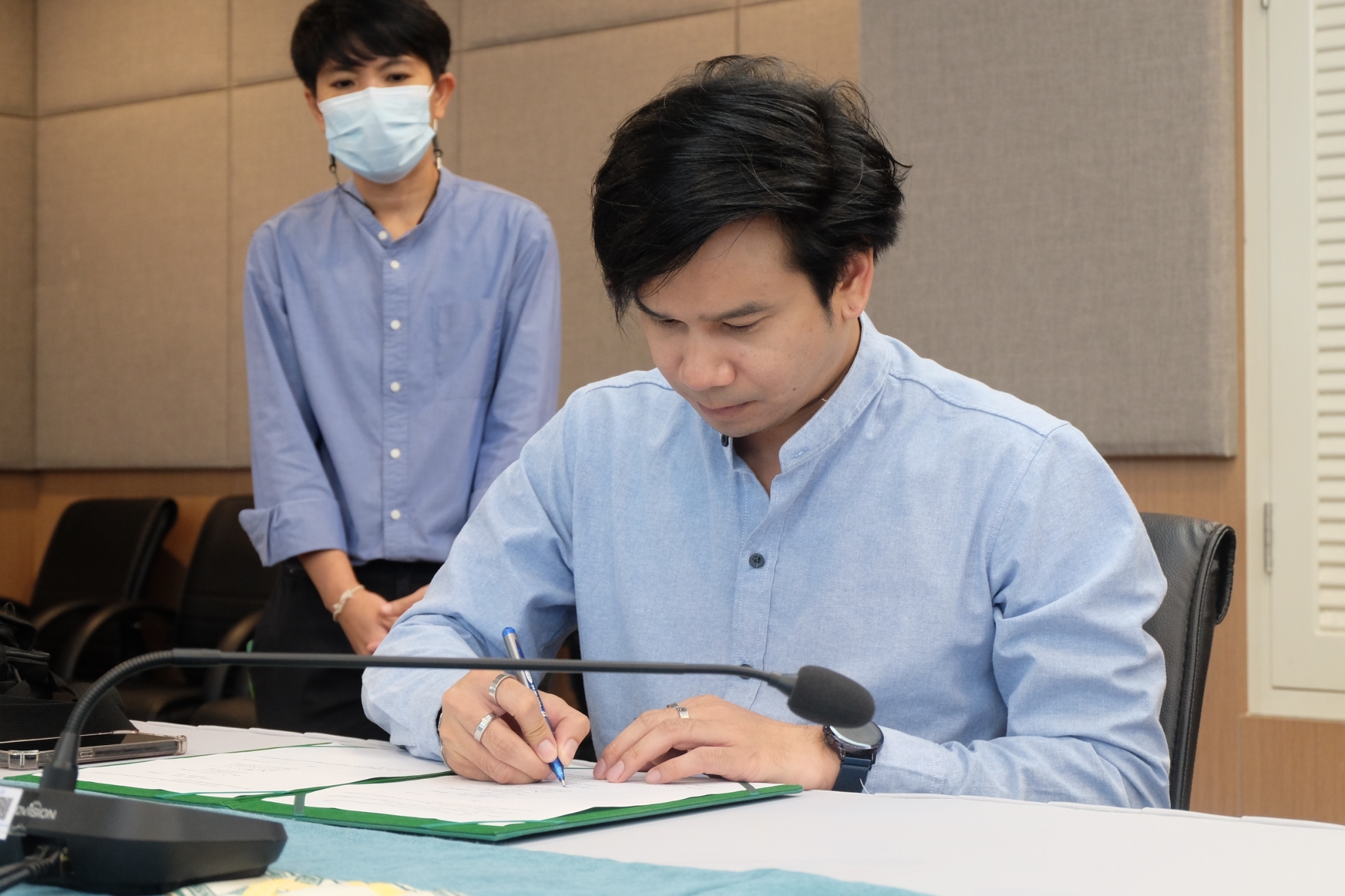 พิธีลงนามในสัญญาทุนการศึกษา ของมูลนิธิชัยพัฒนาประจำปีการศึกษา 2566