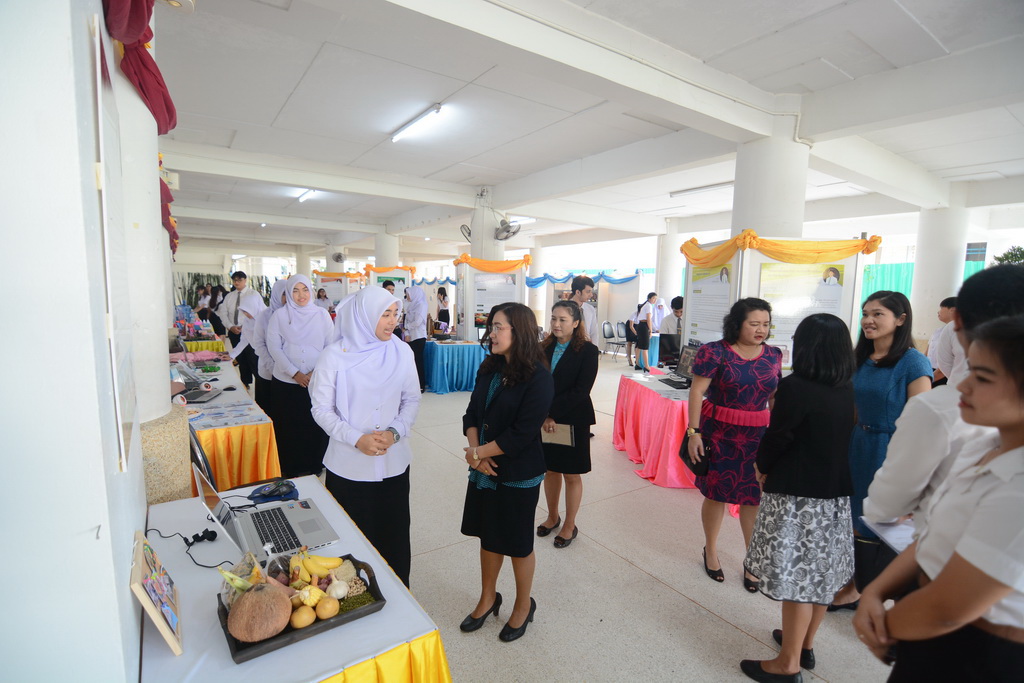 กิจกรรม Life is Learning : ชีวิตคือการเรียนรู้ การนำเสนอผลงานนิสิตสาขาวิชาเทคโนโลยีและสื่อสารการศึกษา (วันที่ 13 พฤศจิกายน 2560)