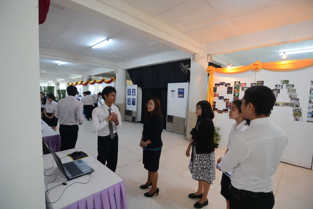 กิจกรรม Life is Learning : ชีวิตคือการเรียนรู้ การนำเสนอผลงานนิสิตสาขาวิชาเทคโนโลยีและสื่อสารการศึกษา (วันที่ 13 พฤศจิกายน 2560)