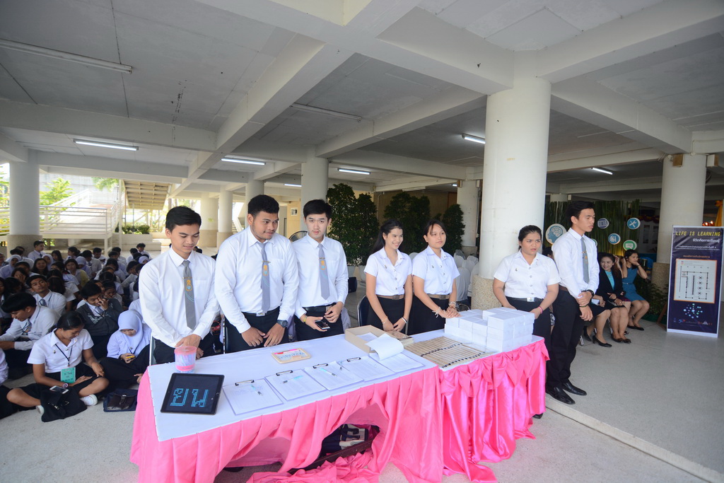 กิจกรรม Life is Learning : ชีวิตคือการเรียนรู้ การนำเสนอผลงานนิสิตสาขาวิชาเทคโนโลยีและสื่อสารการศึกษา (วันที่ 13 พฤศจิกายน 2560)