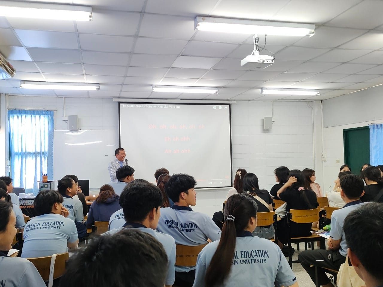 นักศึกษา​ MYONGJI​ University​ Korea เข้าร่วมชั้นเรียนสาขาวิชา​พลศึกษา​และ​สุขศึกษา​