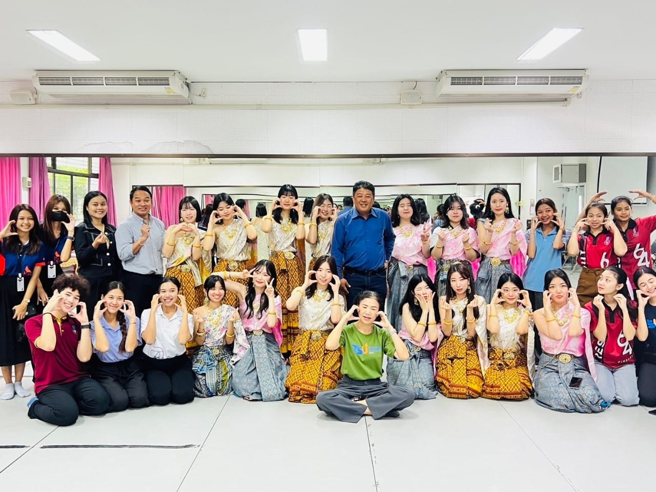 ต้อนรับนักศึกษาจาก ​MYONGJI​ University​ Korea ณ​ คณะ​ศิลปกรรม​ศาสตร์​