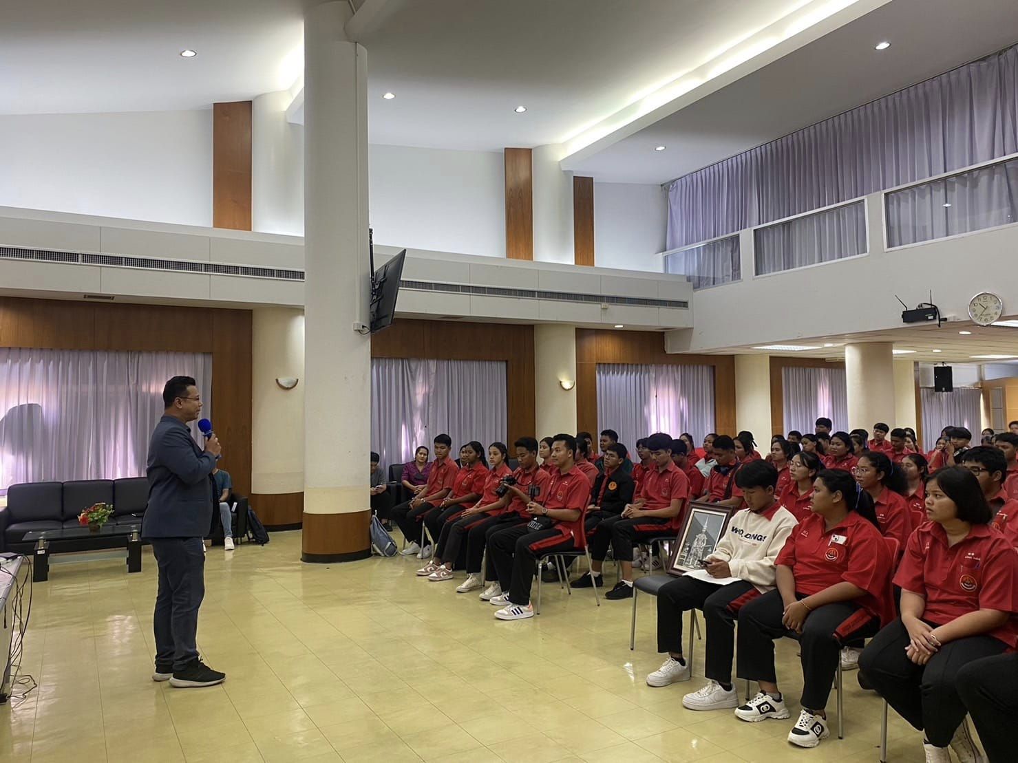 คณะศึกษาศาสตร์ เข้าร่วมแนะนำหลักสูตรให้กับนักเรียน ระดับชั้นมัธยมศึกษาปีที่ 5 โรงเรียนปลายพระยาวิทยาคม