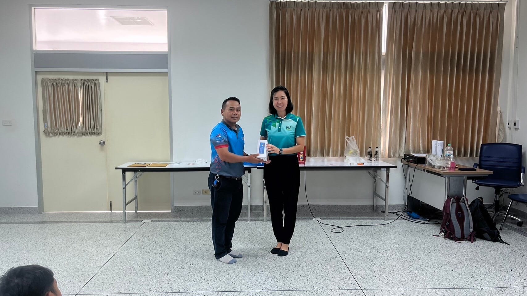โครงการ​พัฒนา​ศักยภาพ​ทางพลศึกษา​ของนิสิต ในหัวข้อ​ "การอบรมเชิงปฏิบัติการ​การนวด และการพันผ้าเทปทางการกีฬา​"