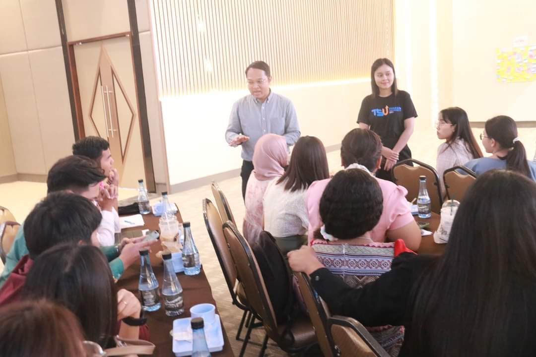 ตัวแทนคณะศึกษา​ศาสตร์  เข้าร่วมโครงการ​สัมมนา​ครูพัฒนา​ท้องถิ่น ระยะเข้า​สู่วิชาชีพ​ (Introduction Period) รุ่นที่​ 7​