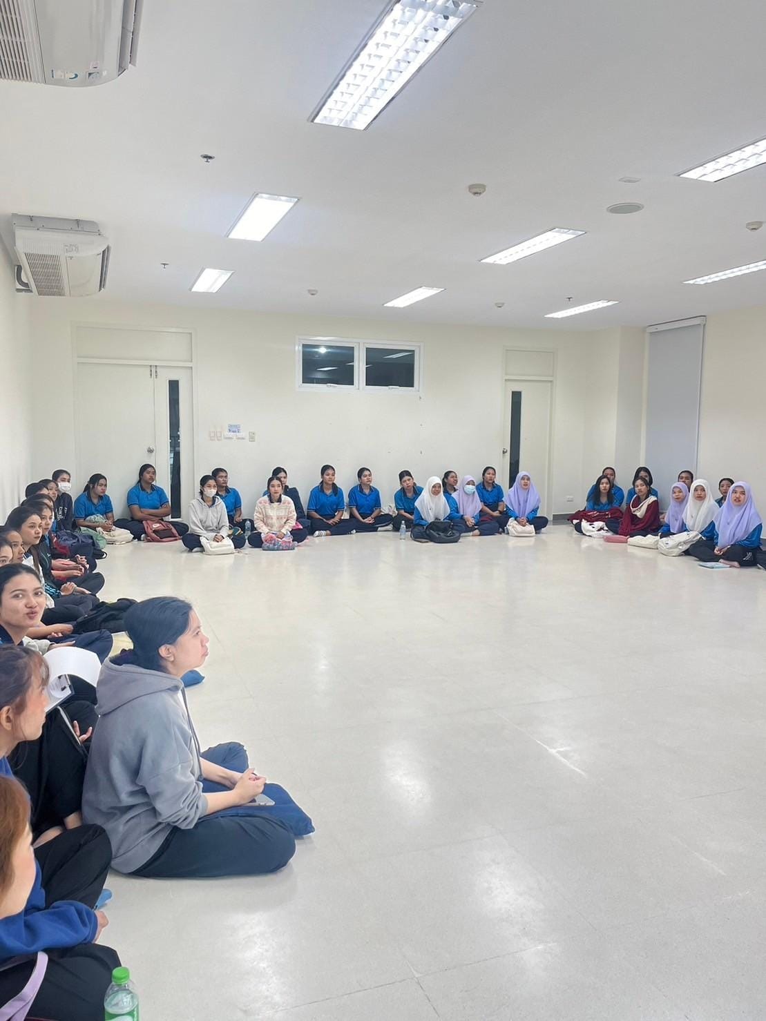 การจัดประสบการณ์ด้านร่างกายและการเคลื่อนไหวสำหรับเด็กปฐมวัย ให้กับนิสิตหลักสูตรการศึกษาบัณฑิต สาขาวิชาการศึกษา วิชาเอกการศึกษาปฐมวัย