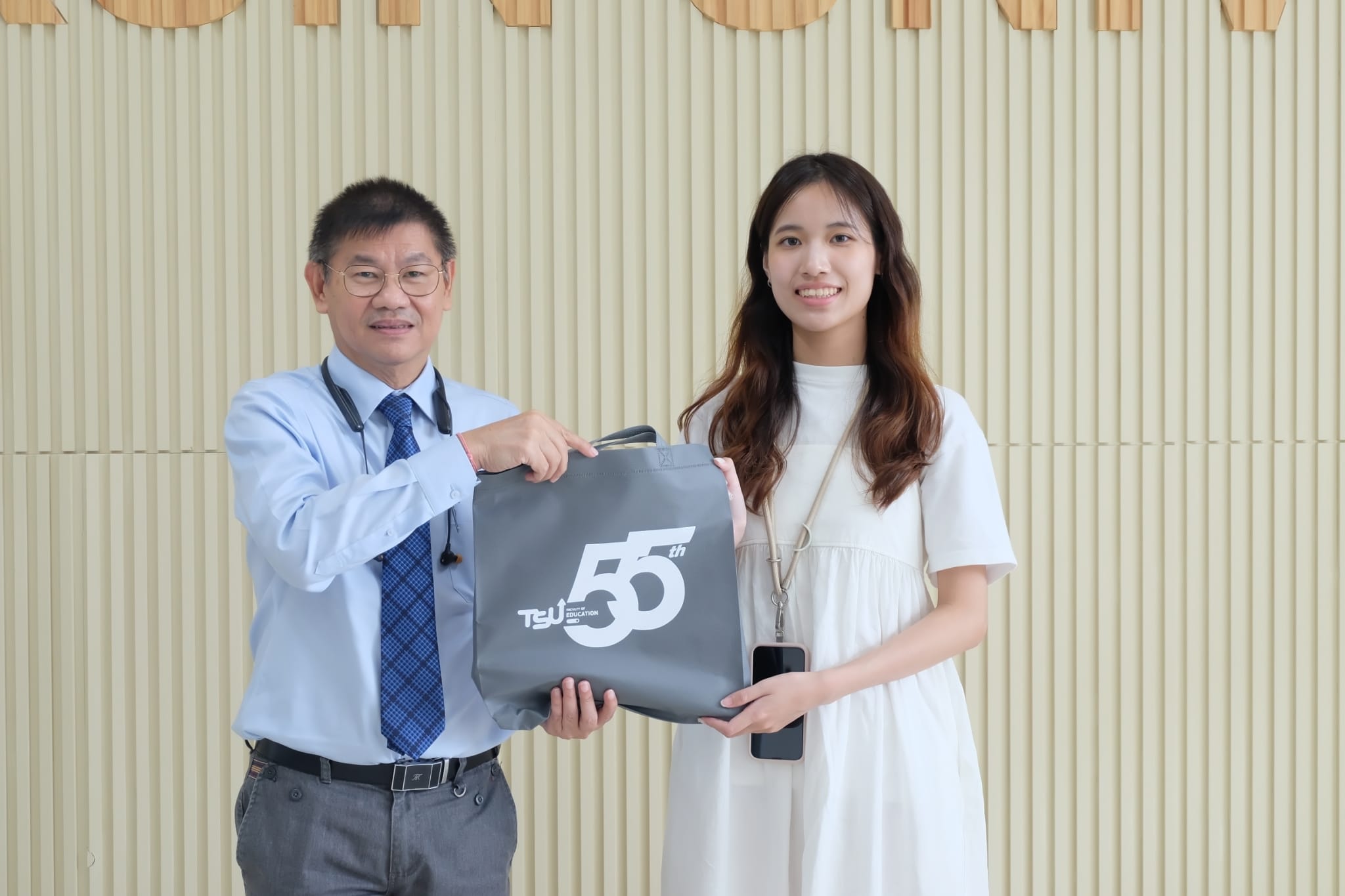 ต้อนรับ Dean for  International Relations, Prof.Hon-Man Lee, (Ph.D.)​ and​ Division Head​ Office​ of​ Inนักศึกษา​แลกเปลี่ยนจากมหาวิทยาลัย National​ Changhua​ University