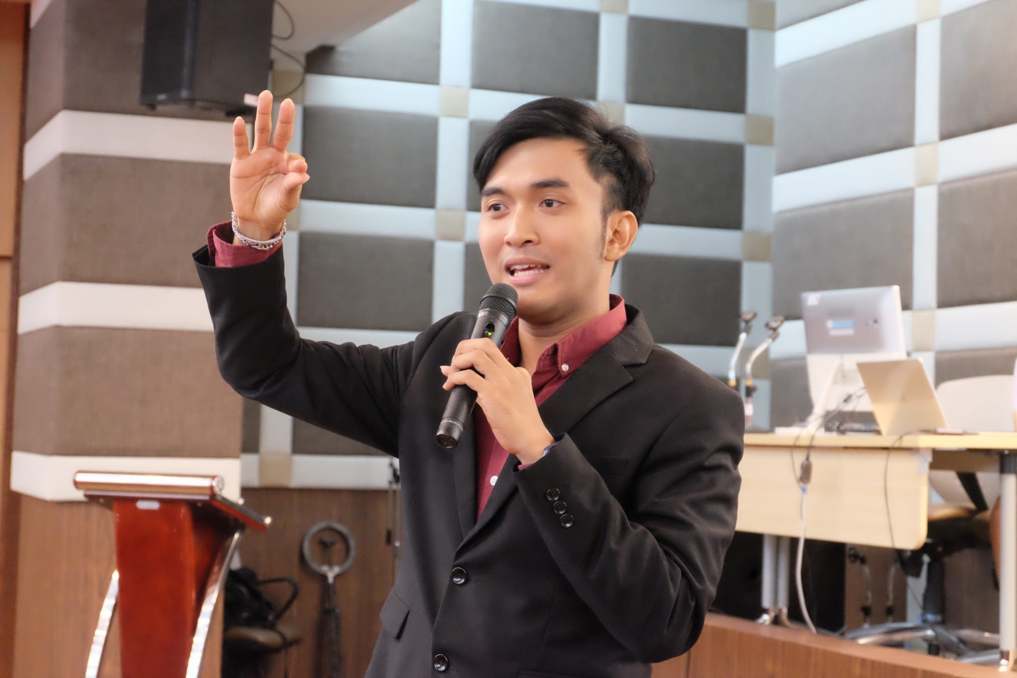โครงการค่ายภาษาไทย “เสียง พื้นที่ ตัวตน : สร้างสรรค์พื้นที่ตัวตน By your voice”