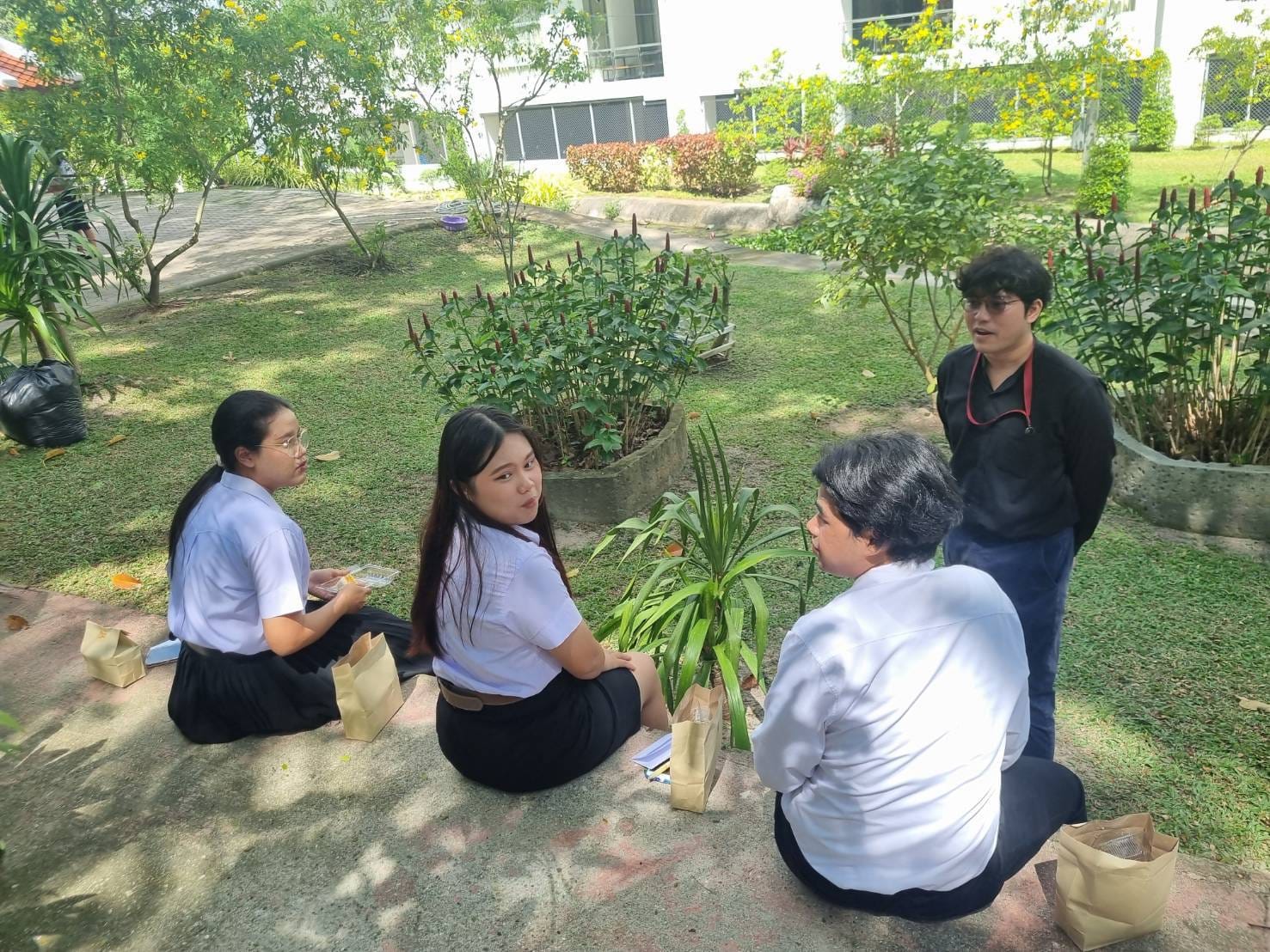สาขาวิชาการสอนศิลปศาสตร์ จัดโครงการการเชื่อมโยงห้องเรียนสังคมศึกษา กับการเรียนรู้โดยใช้ชุมชนเป็นฐาน