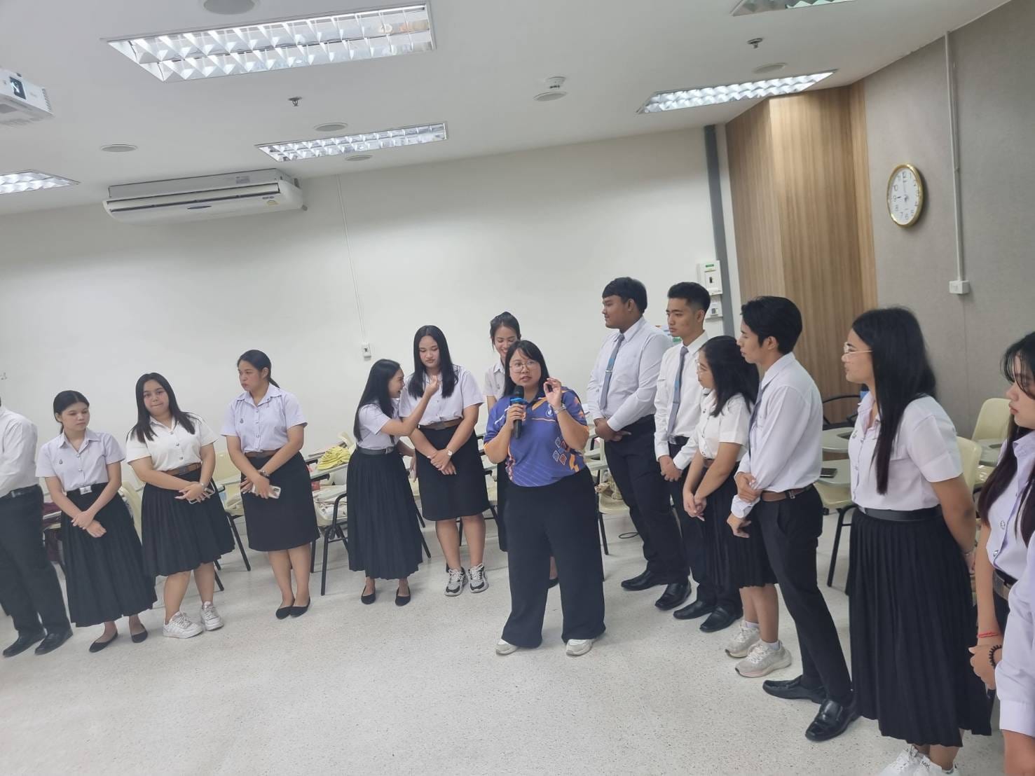 สาขาวิชาการสอนศิลปศาสตร์ จัดโครงการการเชื่อมโยงห้องเรียนสังคมศึกษา กับการเรียนรู้โดยใช้ชุมชนเป็นฐาน