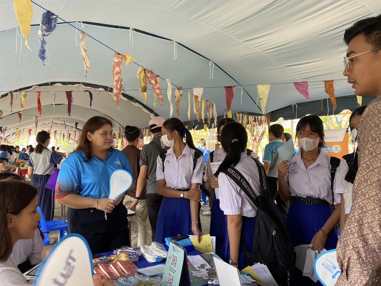 งานสื่อสารองค์กร คณะศึกษาศาสตร์ ร่วมกับภารกิจรับนิสิต มหาวิทยาลัยทักษิณ เข้าร่วมกิจกรรมเปิดบ้าน สทิงพระวิชาการ 2023