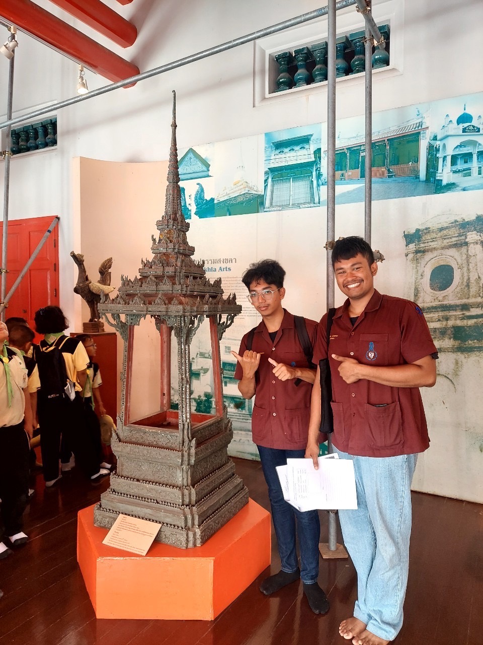 นิสิตชั้นปีที่ 3 ศิลปศึกษา (Art Education)  เข้าชมและศึกษาเรียนรู้งานศิลปะพื้นถิ่น  ศิลปะประจำชาติ ณ พิพิธภัณฑสถานแห่งชาติ สงขลา