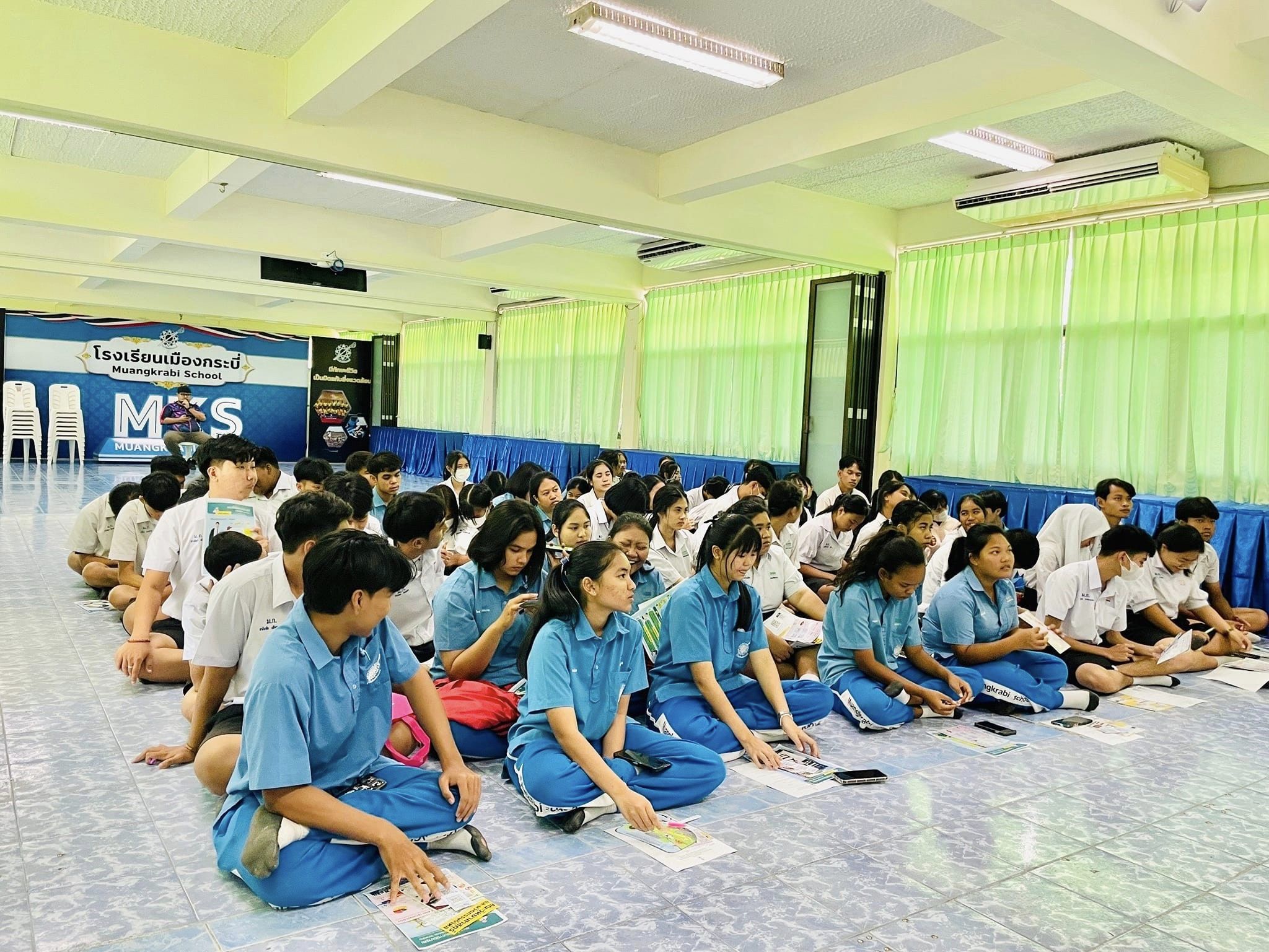 ตัวแทนคณะศึกษาศาสตร์ วิทยาเขตพัทลุง ออกพื้นที่ประชาสัมพันธ์หลักสูตร และแนะแนวการเข้าศึกษาต่อ