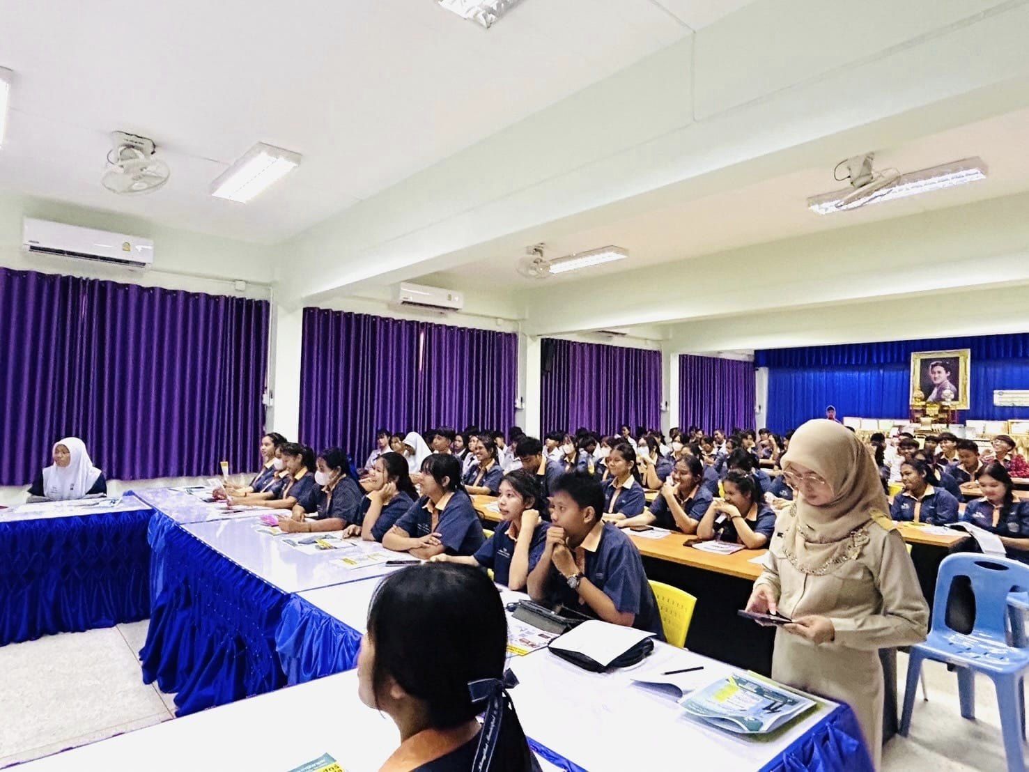 ตัวแทนคณะศึกษาศาสตร์ วิทยาเขตพัทลุง ออกพื้นที่ประชาสัมพันธ์หลักสูตร และแนะแนวการเข้าศึกษาต่อ