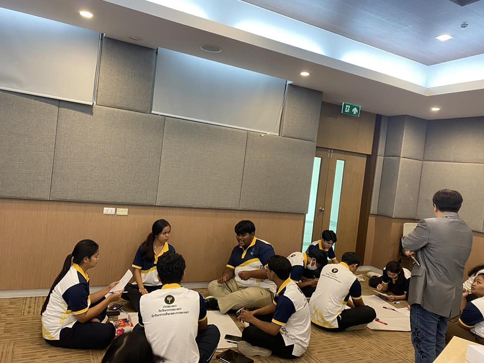 โครงการพัฒนานิสิตเพื่อเสริมสร้างศักยภาพ ในการพัฒนาตนในศตวรรษที่ ๒๑