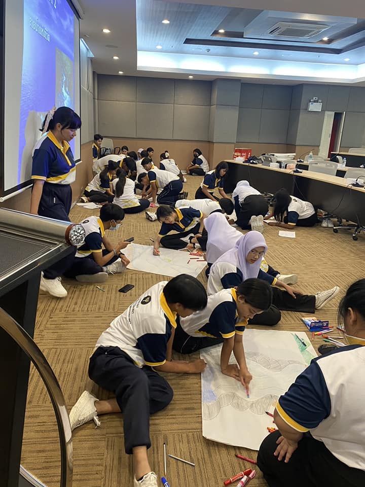 โครงการพัฒนานิสิตเพื่อเสริมสร้างศักยภาพ ในการพัฒนาตนในศตวรรษที่ ๒๑
