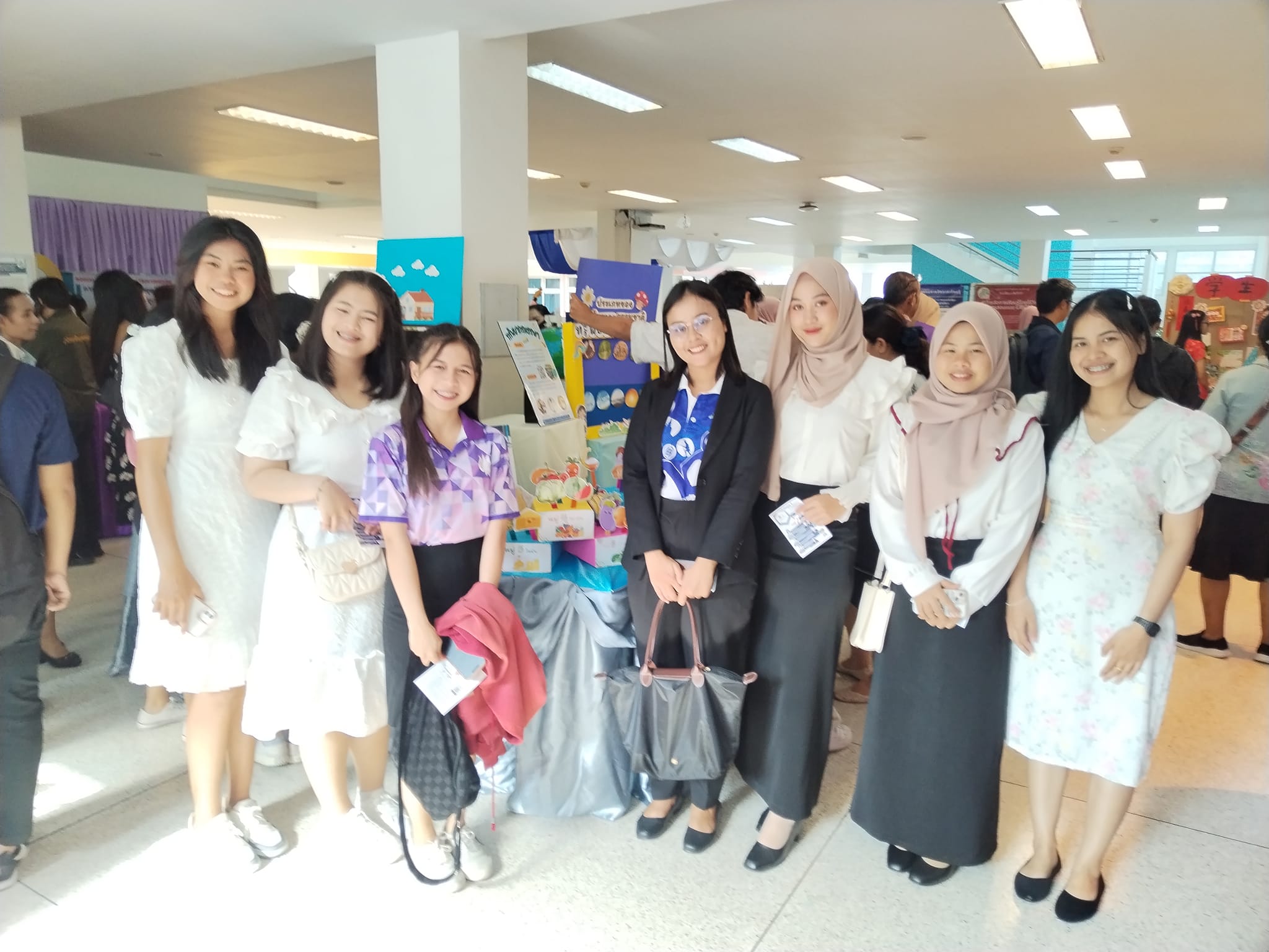 นิสิตสา​ขาการศึกษา​ การประถม​ศึกษา​  ร่วมจัด​แสดง​ผลงาน "เวทีวิชาการ​ มอ.ว.ครั้ง 1"