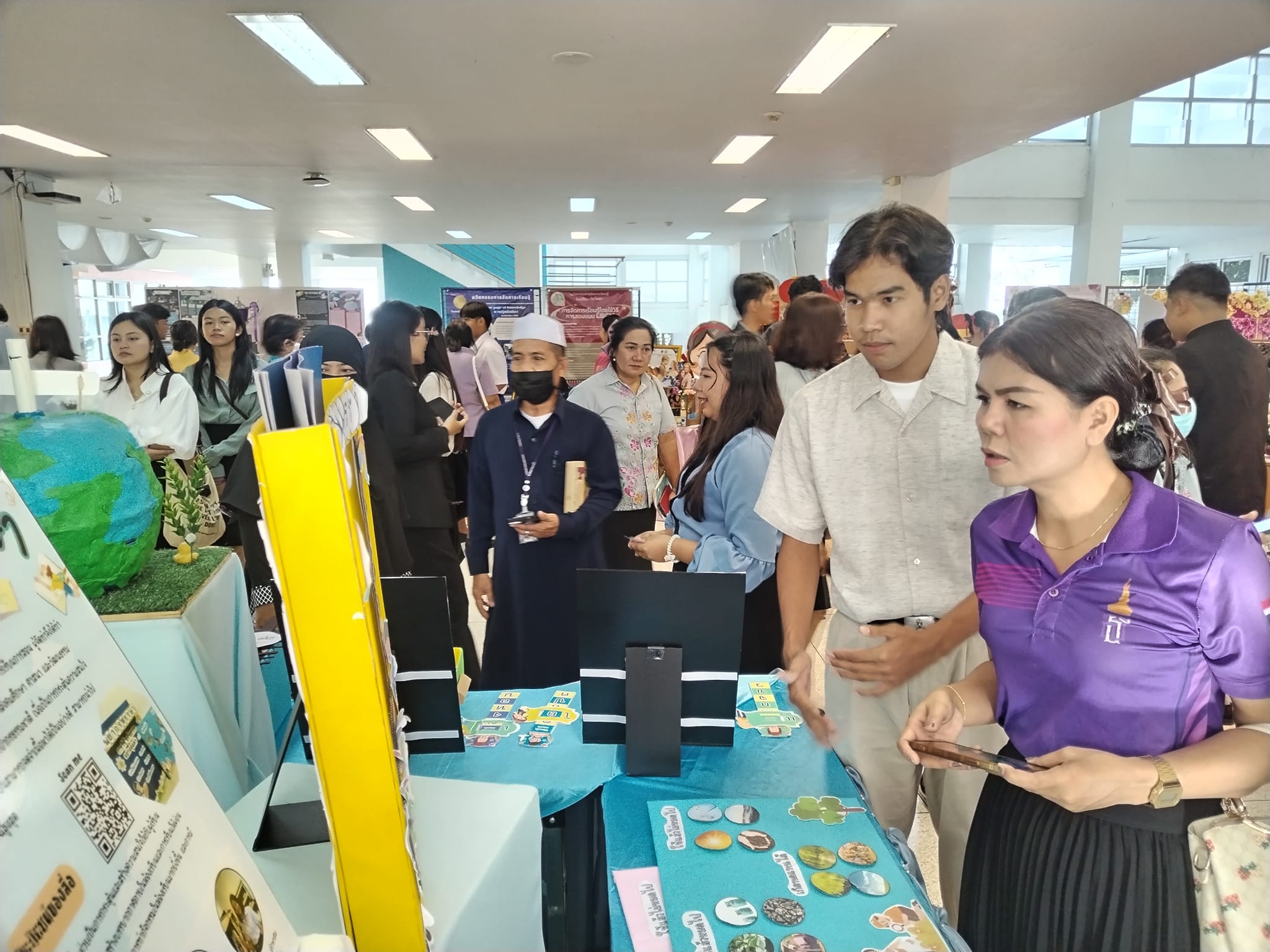นิสิตสา​ขาการศึกษา​ การประถม​ศึกษา​  ร่วมจัด​แสดง​ผลงาน "เวทีวิชาการ​ มอ.ว.ครั้ง 1"