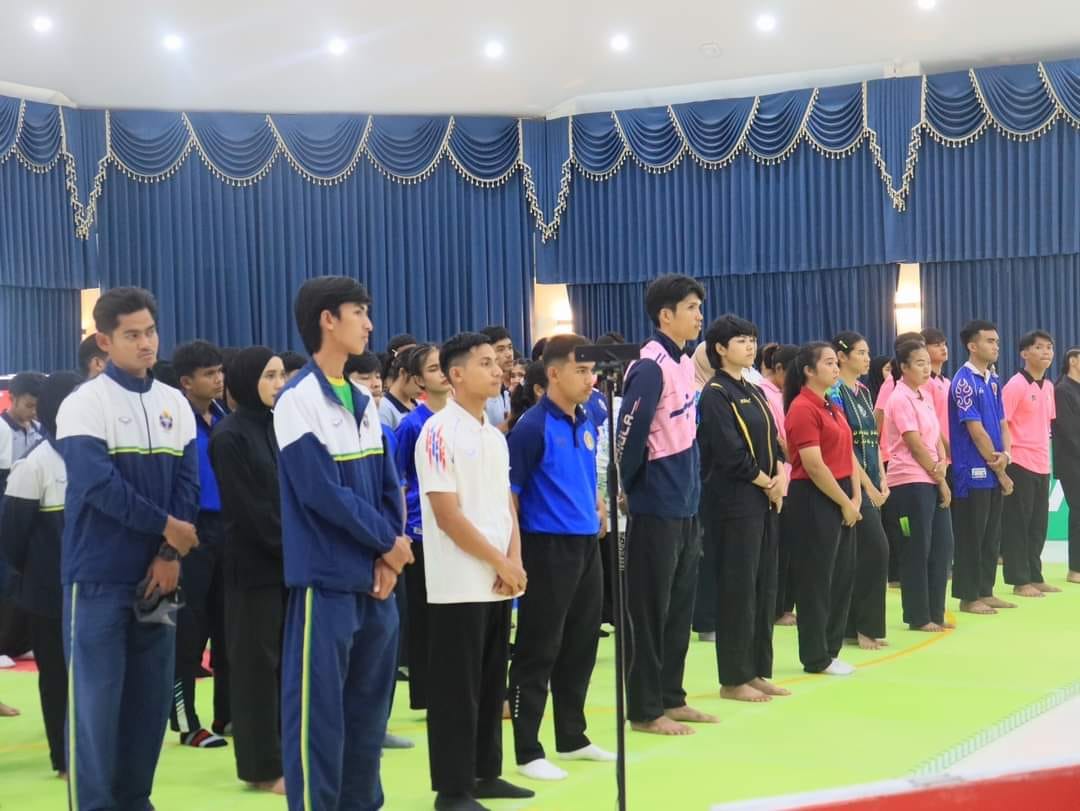 คณบดีและผู้บริหารคณะศึกษา​เข้าร่วมพิธีเปิด  การแข่งขันกีฬาปันจักสีลัต