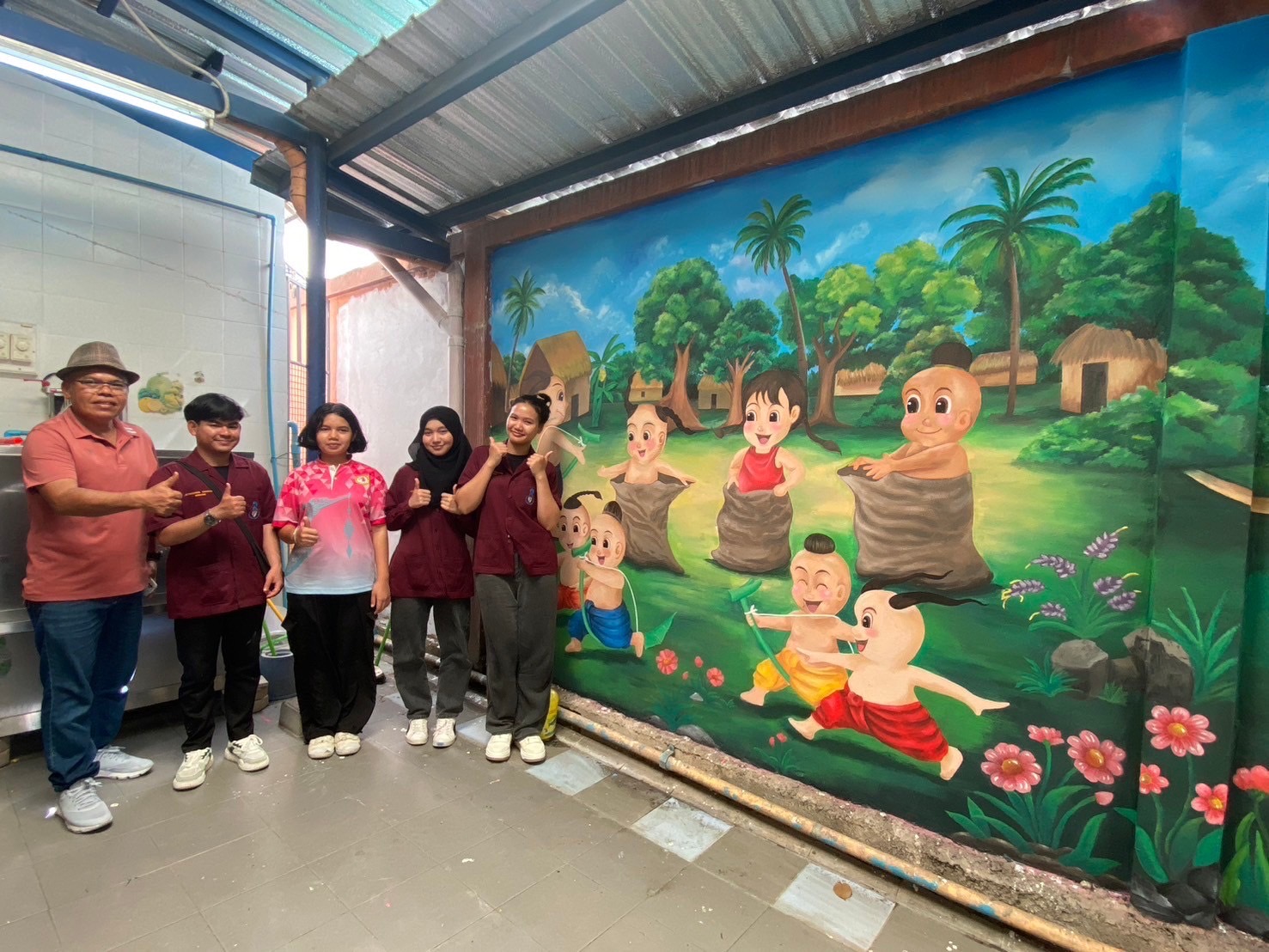 โครงการ: สอนน้อง แต้มสี  “ เติมฝัน แบ่งปันรอยยิ้มให้น้อง ”