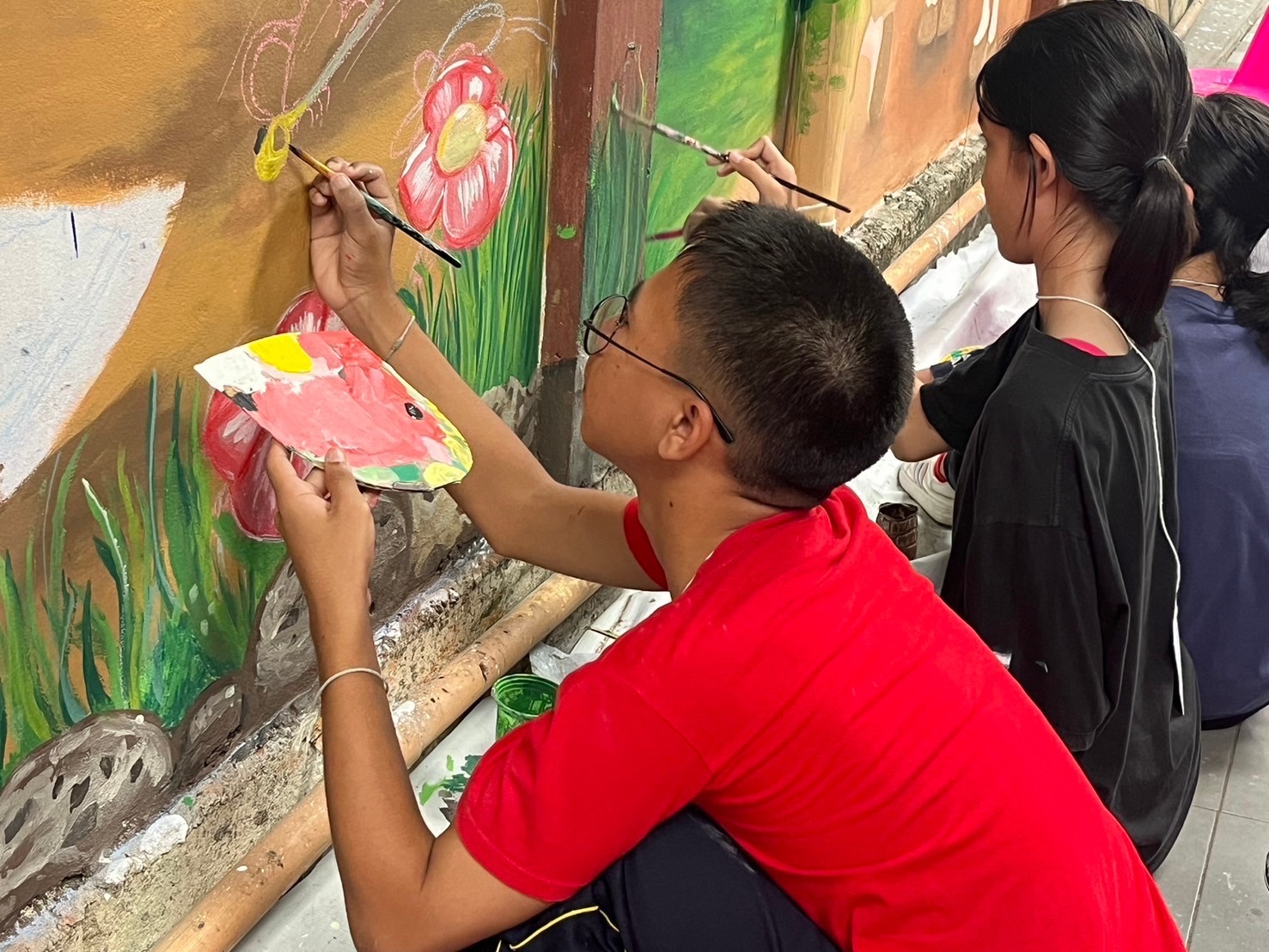 โครงการ: สอนน้อง แต้มสี  “ เติมฝัน แบ่งปันรอยยิ้มให้น้อง ”