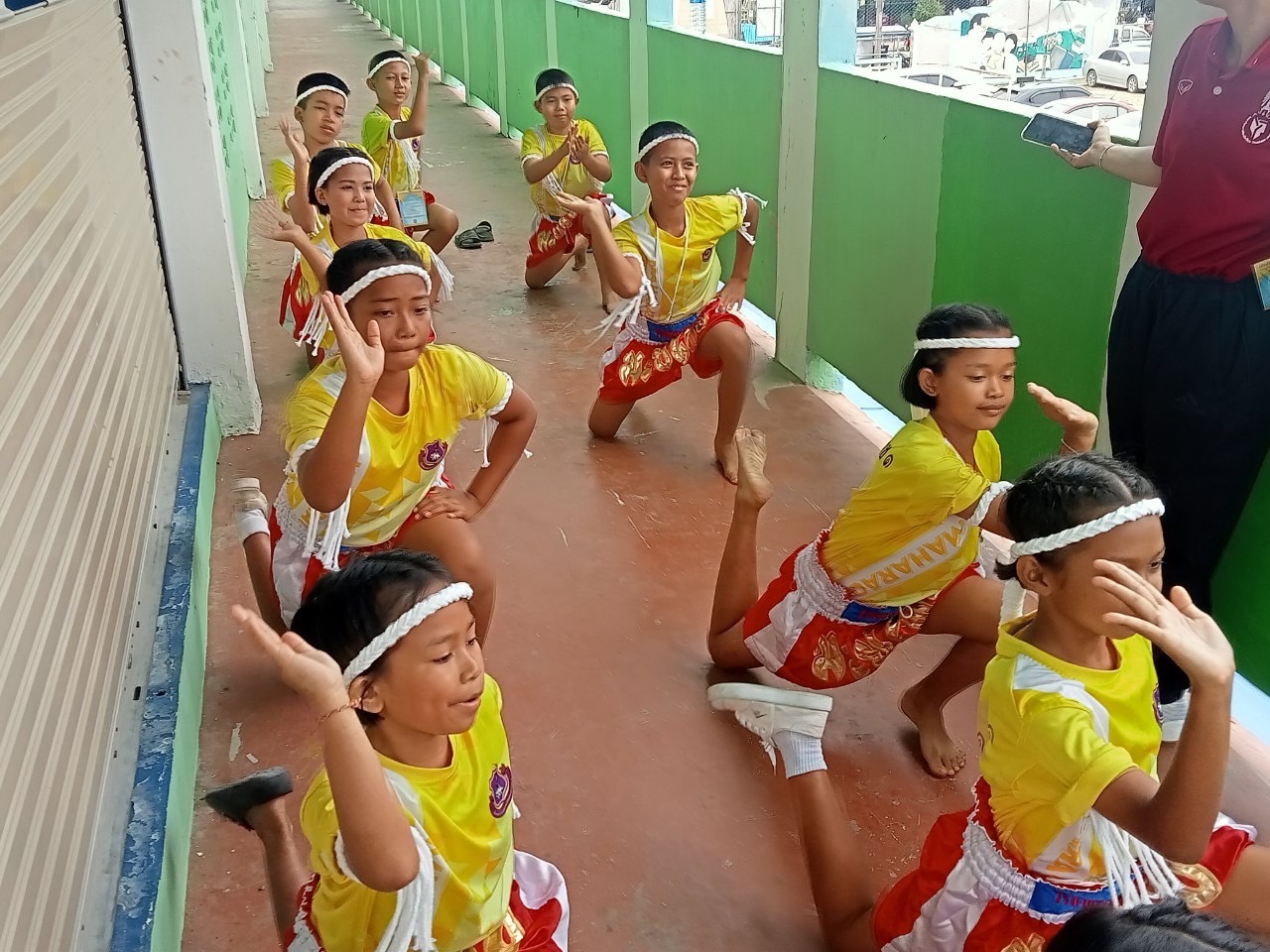 โครงการพัฒนาศักยภาพโรงเรียนในพระราชดำริ  และโรงเรียนขาดแคลนในเขตพื้นที่การศึกษา  4 จังหวัดภาคใต้ จัดโครงการส่งเสริมทักษะทางกายนักสู้แดนใต้ ด้วยมวยไทยแอโรบิก ของโรงเรียน ตำรวจตระเวนชายแดนมหาราช 1 ระยะที่ 2