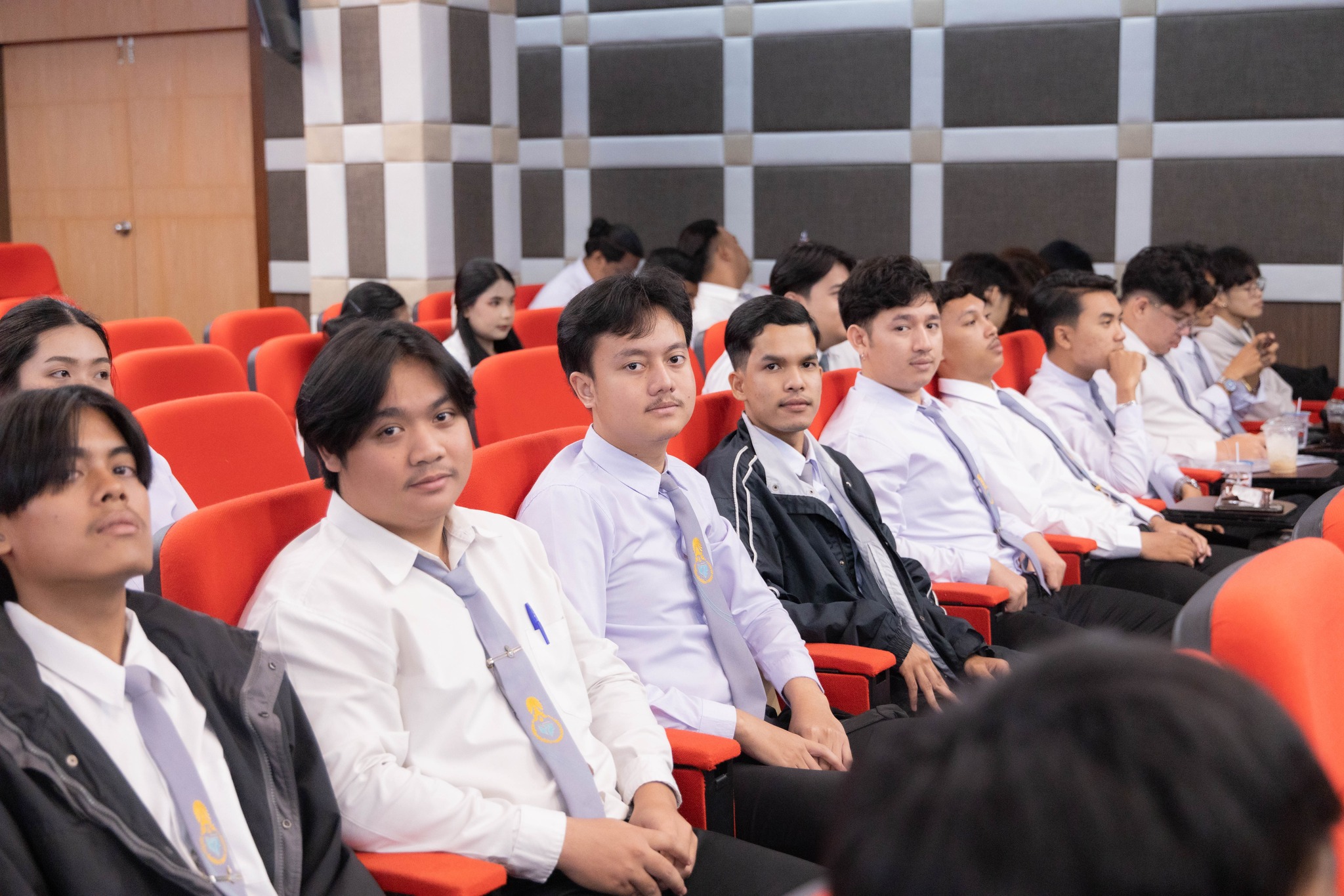 โครงการสัมมนาหลังฝึกประสบการณ์วิชาชีพ นิสิตวิชาเอกเทคโนโลยีและสื่อสารการศึกษา