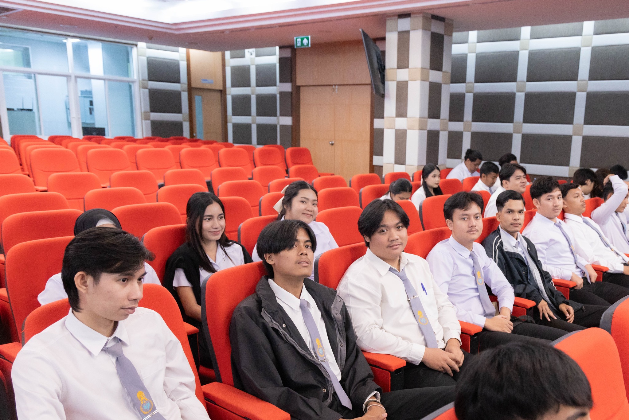 โครงการสัมมนาหลังฝึกประสบการณ์วิชาชีพ นิสิตวิชาเอกเทคโนโลยีและสื่อสารการศึกษา