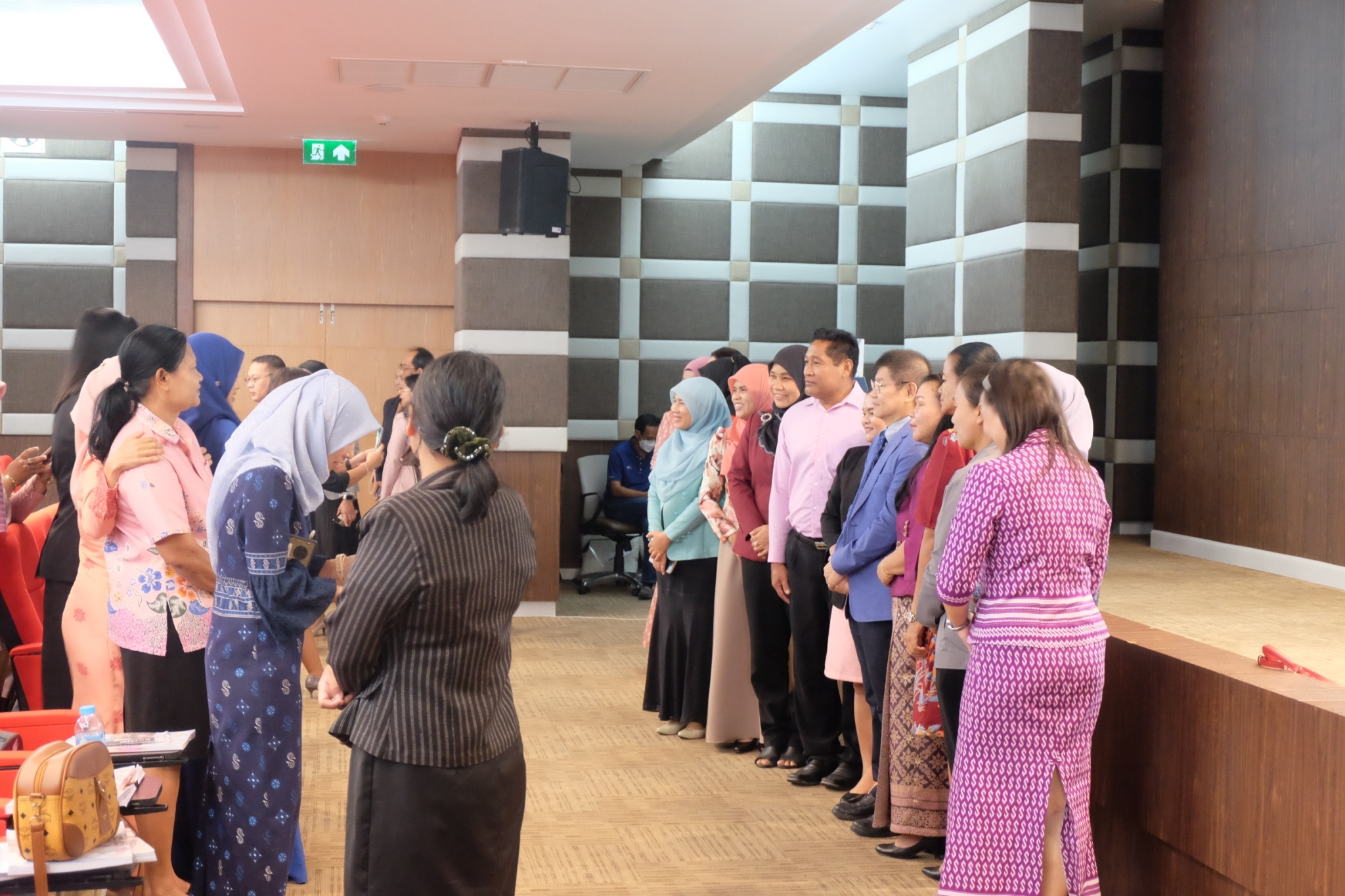 โครงการการพัฒนาหลักสูตรสถานศึกษาเข้มแข็ง  เพื่อยกระดับผลสัมฤทธิ์ของผู้เรียน