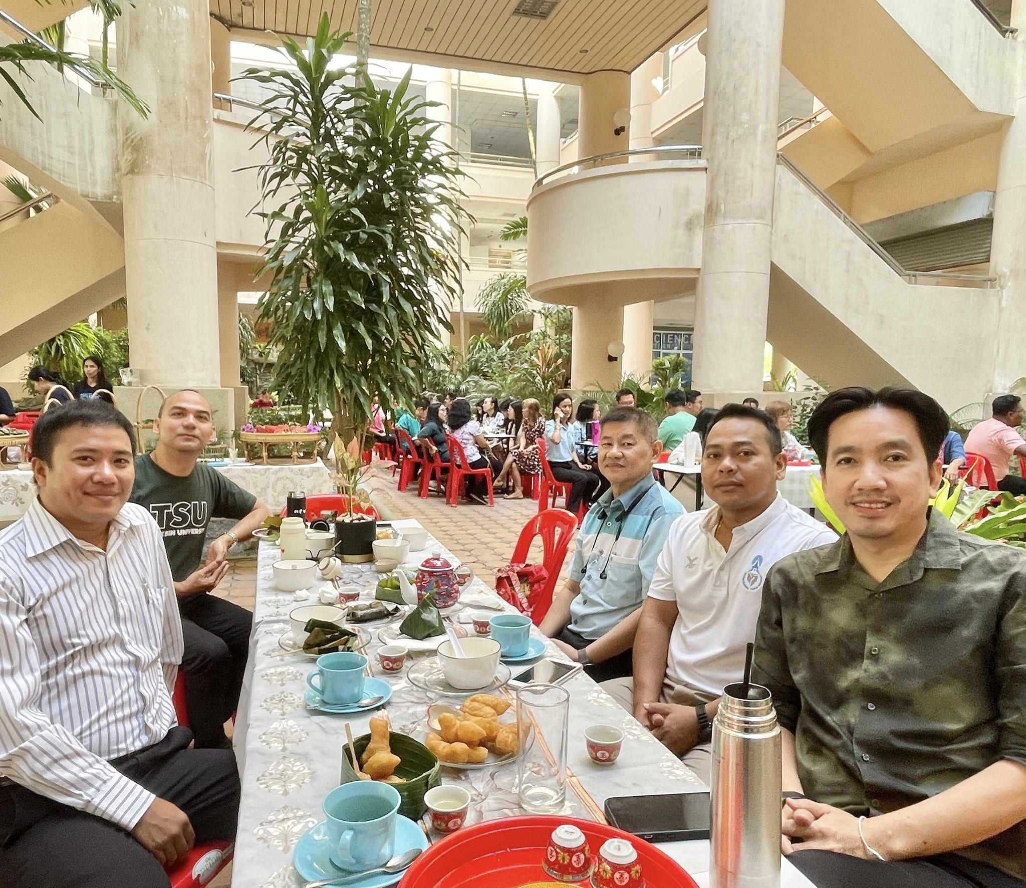 กิจกรรม จิบน้ำชา TEA TALK