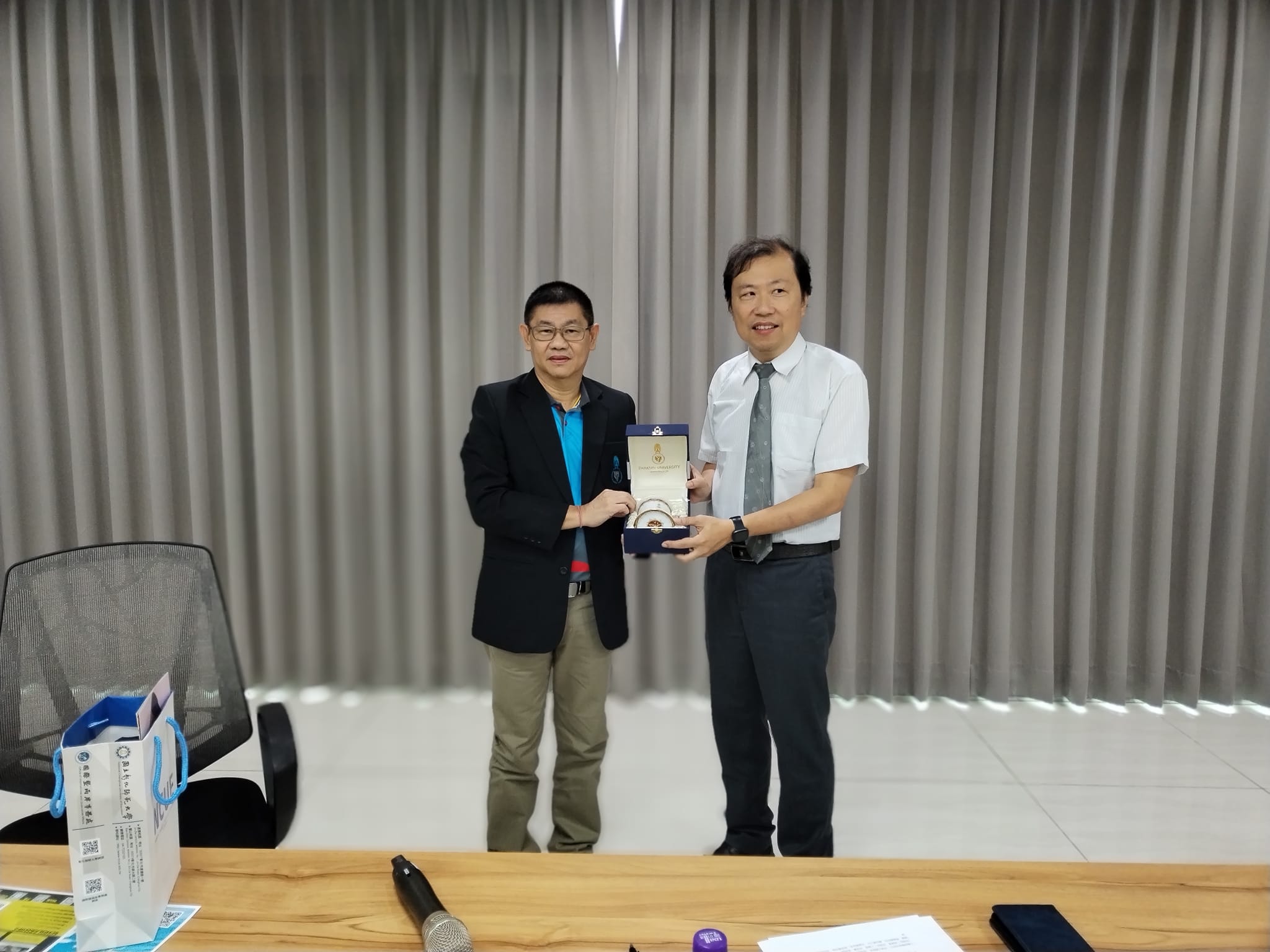 ผู้บริหาร​ คณาจารย์​ และบุคลากร​ มหา​วิทยาลัย​ ศึกษาดูงาน ณ National​ ​Changhua​ University​ of​ Education​ และ National Changhua Girls'Senior  High School