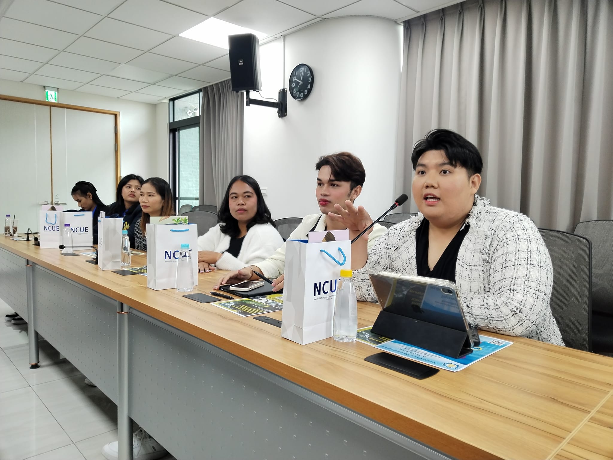 ผู้บริหาร​ คณาจารย์​ และบุคลากร​ มหา​วิทยาลัย​ ศึกษาดูงาน ณ National​ ​Changhua​ University​ of​ Education​ และ National Changhua Girls'Senior  High School