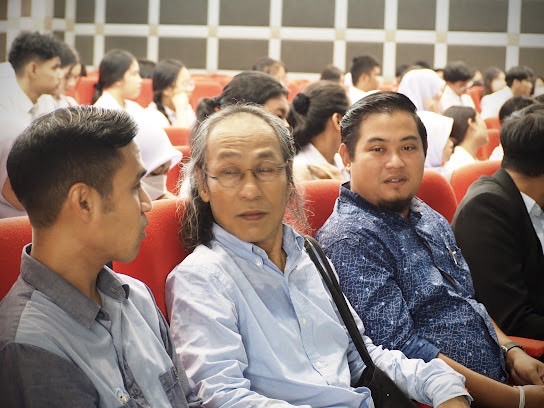 โครงการ  “จุดประกายสร้างแรงบันดาลใจ : สายใยศิลป์จากพี่สู่น้อง”