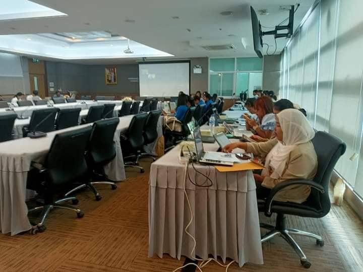 โครงการสัมมนาและปฏิบัติการขอใบประกอบวิชาชีพครู ผ่านระบu KSP Self-Sevice