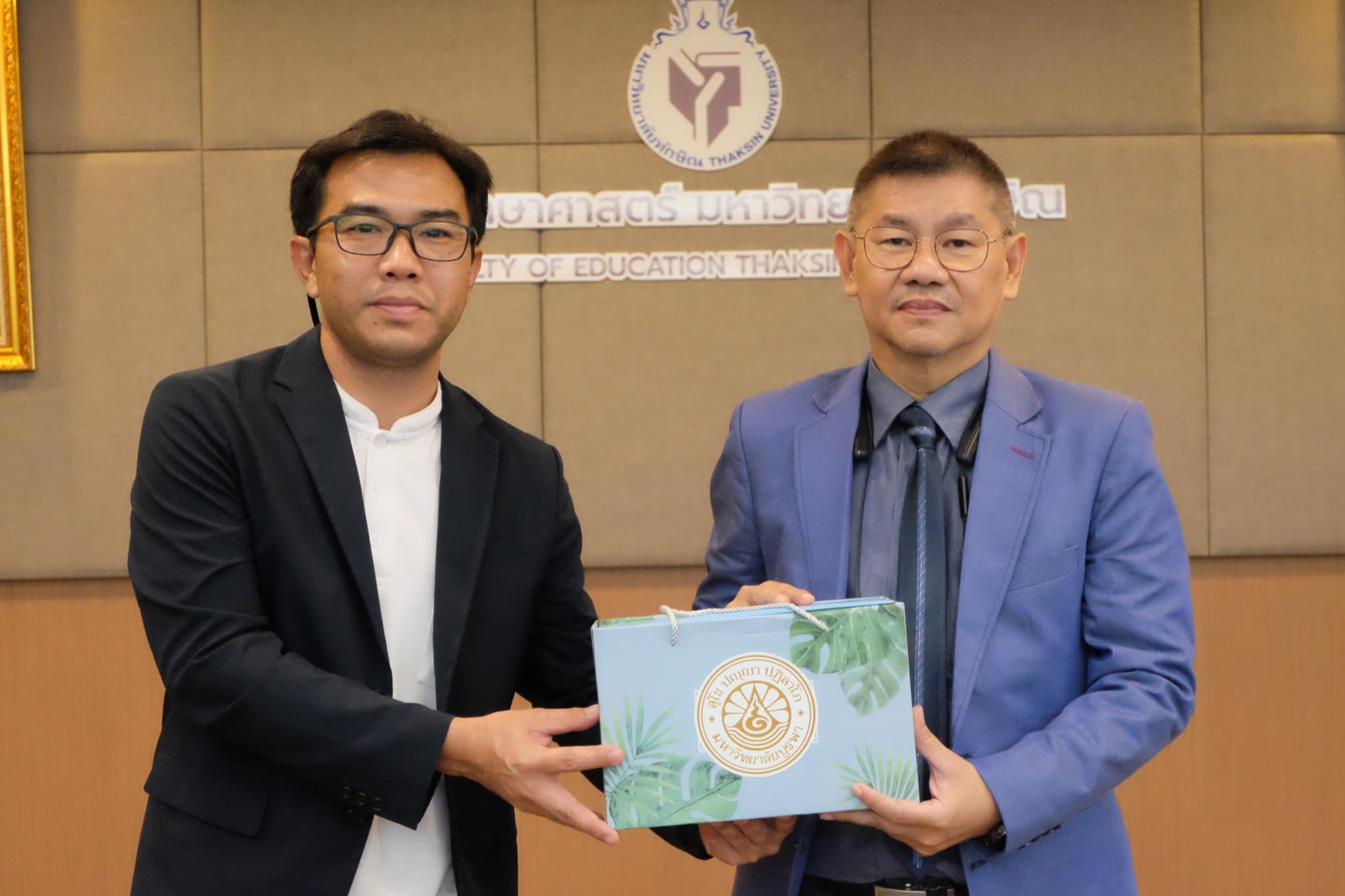 ยินดีต้อนรับ คณะศึกษาศาสตร์ มหาวิทยาลัยบูรพา  เพื่อแลกเปลี่ยนเรียนรุ้ด้านการพัฒนาหลักสูตรและการจัดการเรียนรู้เแบบ Active Learning