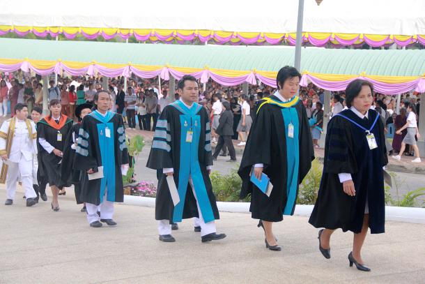 บรรยากาศงานพิธีวางศิลาฤกษ์และงานพิธีพระราชทานปริญญาบัตร