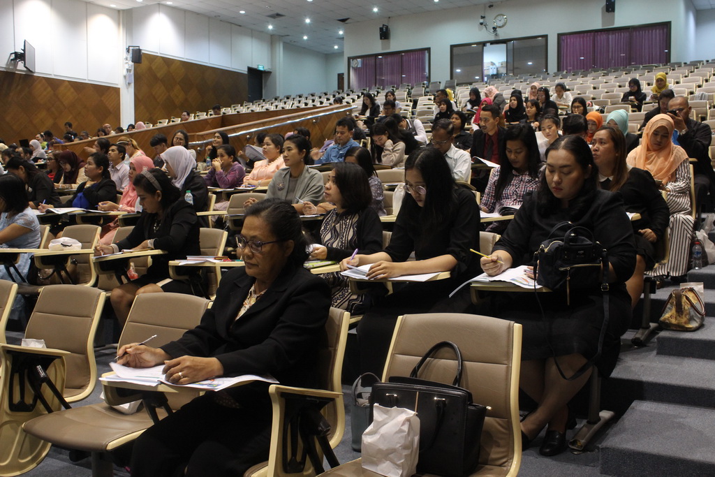 โครงการพัฒนาครูและบุคลากรทางการศึกษา เรื่อง การพัฒนาการศึกษาเพื่อยกระดับผลสัมฤทธิ์ทางการเรียนให้บรรลุมาตรฐานการเรียนรู้และตัวชี้วัดในทุกกลุ่มสาระการเรียนรู้ ตามหลักสูตรแกนกลางการศึกษาขั้นพื้นฐาน พ.ศ.2551 (ฉบับปรับปรุง 2560) รุ่นที่ 2