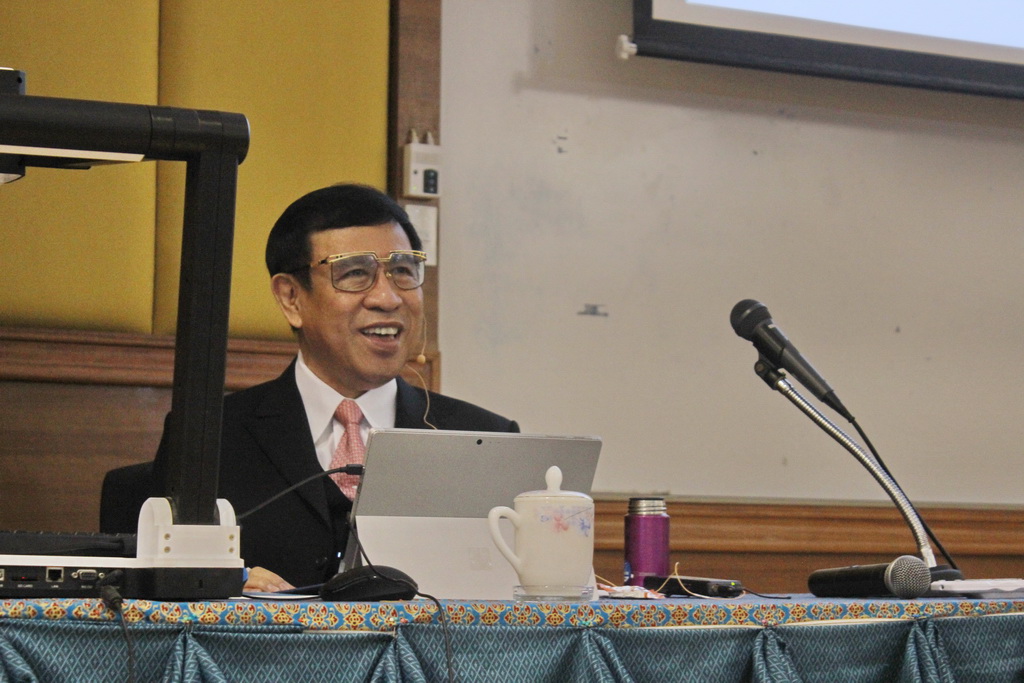 โครงการพัฒนาครูและบุคลากรทางการศึกษา เรื่อง การพัฒนาการศึกษาเพื่อยกระดับผลสัมฤทธิ์ทางการเรียนให้บรรลุมาตรฐานการเรียนรู้และตัวชี้วัดในทุกกลุ่มสาระการเรียนรู้ ตามหลักสูตรแกนกลางการศึกษาขั้นพื้นฐาน พ.ศ.2551 (ฉบับปรับปรุง 2560) รุ่นที่ 2