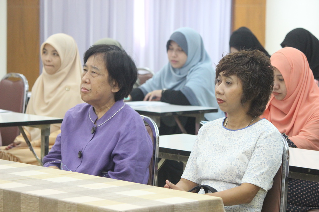 โครงการสัมมนานิสิตระหว่างปฏิบัติการสอนในสถานศึกษา ประจำภาคเรียนปลาย สำหรับนิสิตหลักสูตรประกาศนียบัตรบัณฑิต สาขาวิชา วิชาชีพครู และหลักสูตร การศึกษามหาบัณฑิต สาขาวิชาการสอนวิทยาศาสตร์ คณิตศาสตร์ และคอมพิวเตอร์ ปีการศึกษา 2560