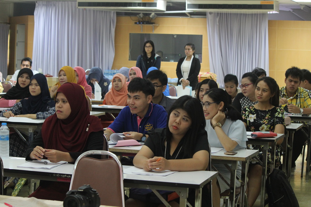 โครงการสัมมนานิสิตระหว่างปฏิบัติการสอนในสถานศึกษา ประจำภาคเรียนปลาย สำหรับนิสิตหลักสูตรประกาศนียบัตรบัณฑิต สาขาวิชา วิชาชีพครู และหลักสูตร การศึกษามหาบัณฑิต สาขาวิชาการสอนวิทยาศาสตร์ คณิตศาสตร์ และคอมพิวเตอร์ ปีการศึกษา 2560