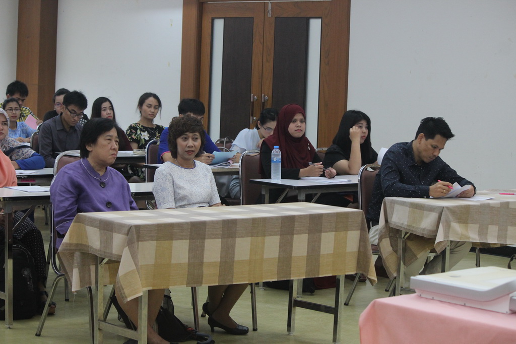 โครงการสัมมนานิสิตระหว่างปฏิบัติการสอนในสถานศึกษา ประจำภาคเรียนปลาย สำหรับนิสิตหลักสูตรประกาศนียบัตรบัณฑิต สาขาวิชา วิชาชีพครู และหลักสูตร การศึกษามหาบัณฑิต สาขาวิชาการสอนวิทยาศาสตร์ คณิตศาสตร์ และคอมพิวเตอร์ ปีการศึกษา 2560