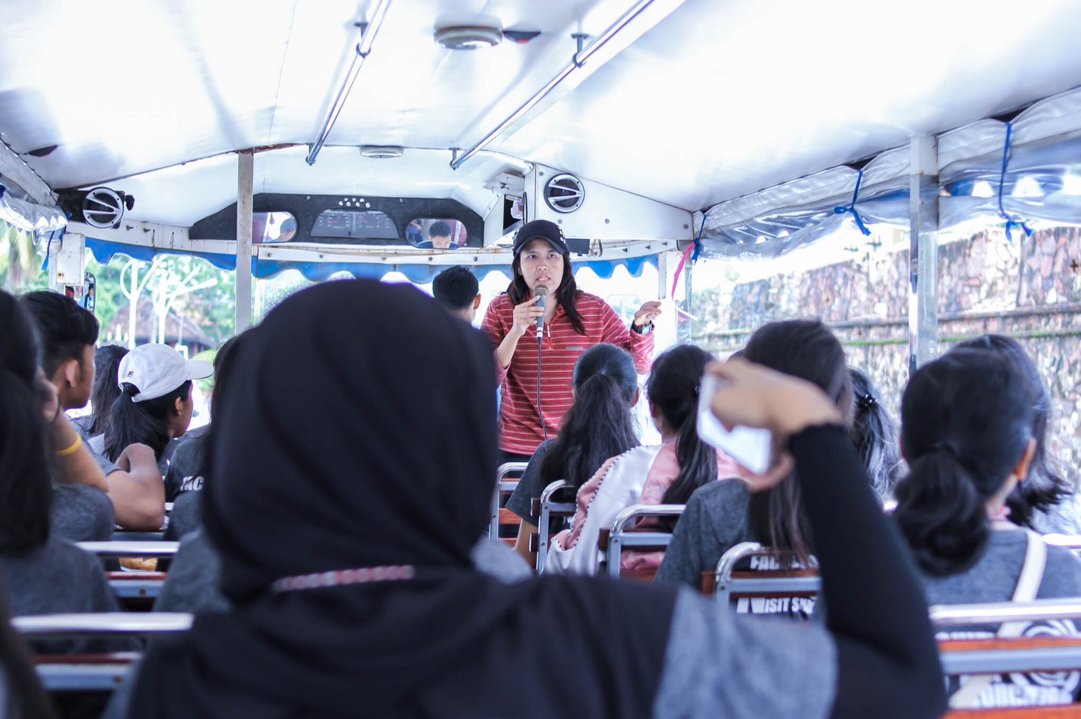 สโมสรนิสิตคณะศึกษาศาสตร์ ได้จัดโครงการ “ย้อนรอยเมืองสองเล ต้องมนต์เสน่ห์แดนสิงขร”