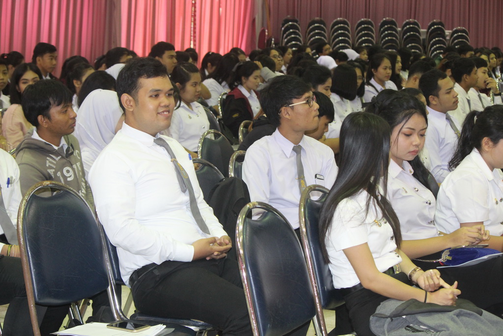 โครงการสัมมนานิสิตระหว่างปฏิบัติการสอนในสถานศึกษา ประจำภาคเรียนปลาย สำหรับนิสิตหลักสูตรการศึกษาบัณฑิต (หลักสูตร 5 ปี) ปีการศึกษา 2560