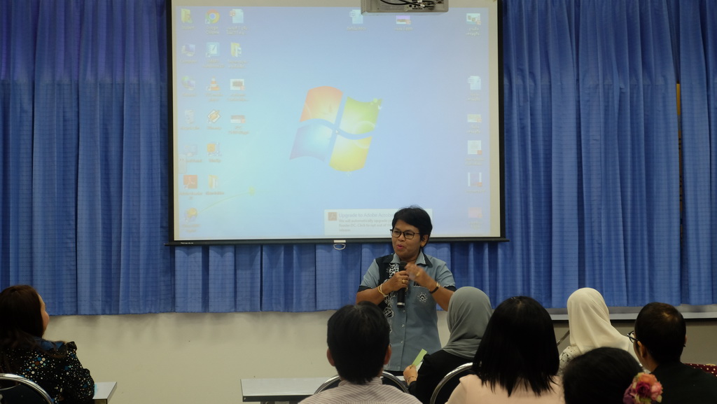 โครงการพัฒนาข้าราชการครูและบุคลากรทางการศึกษาก่อนแต่งตั้งให้มีและเลื่อนเป็นวิทยฐานะชำนาญการพิเศษ รุ่นที่ 100