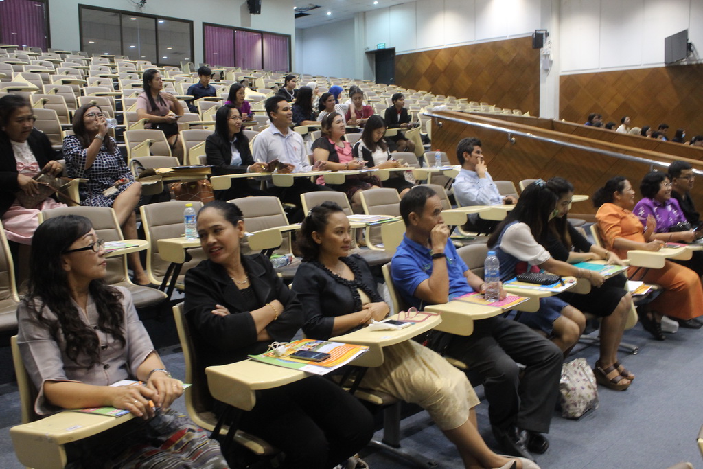 โครงการพัฒนาครูและบุคลากรทางการศึกษา เรื่อง การพัฒนาการศึกษาเพื่อยกระดับผลสัมฤทธิ์ทางการเรียนให้บรรลุมาตรฐานการเรียนรู้และตัวชี้วัดในทุกกลุ่มสาระการเรียนรู้ ตามหลักสูตรแกนกลางการศึกษาขั้นพื้นฐาน พ.ศ.2551 (ฉบับปรับปรุง 2560)