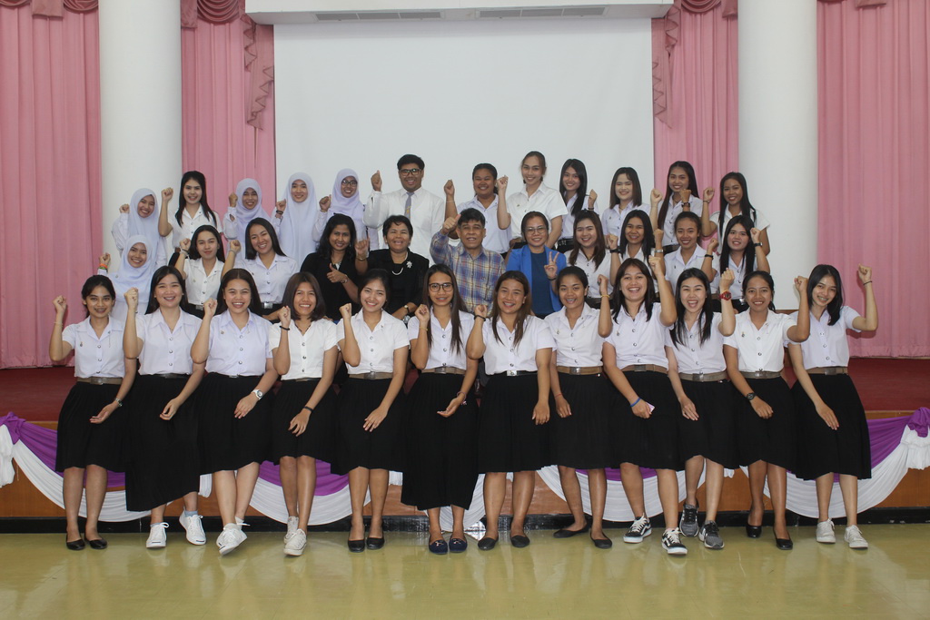 อาจารย์ที่ปรึกษาพบนิสิตหลักสูตรการศึกษาบัณฑิต สาขาวิชาการวัดและประเมินทางการศึกษา