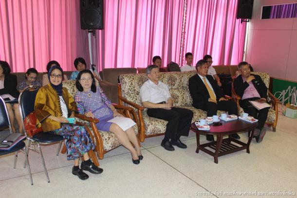 โครงการ การพัฒนาวิชาชีพครูวิทยาศาสตร์และคณิตศาสตร์ผ่าน STEM Education