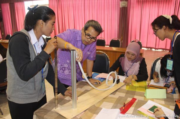 โครงการ การพัฒนาวิชาชีพครูวิทยาศาสตร์และคณิตศาสตร์ผ่าน STEM Education