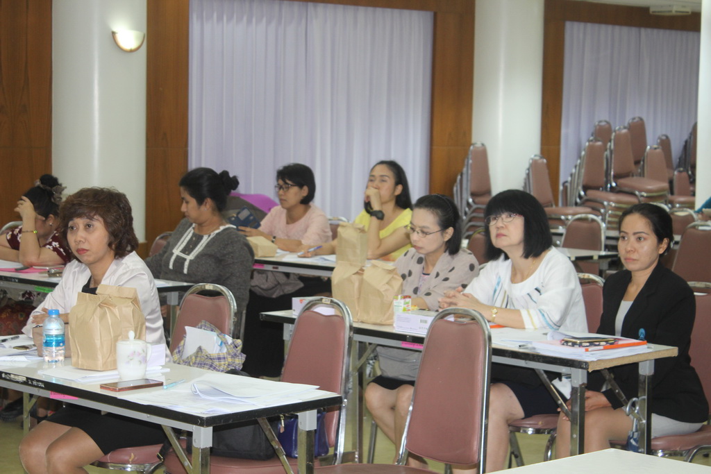 โครงการแลกเปลี่ยนเรียนรู้ "การประกันคุณภาพหลักสูตร ตามระบบ AUN - QA"